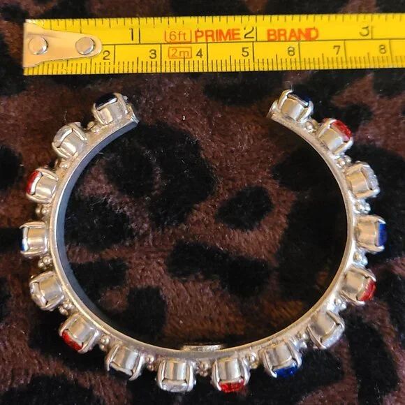 Sorrelli Bracelet and Earrings - Picture 4 of 5